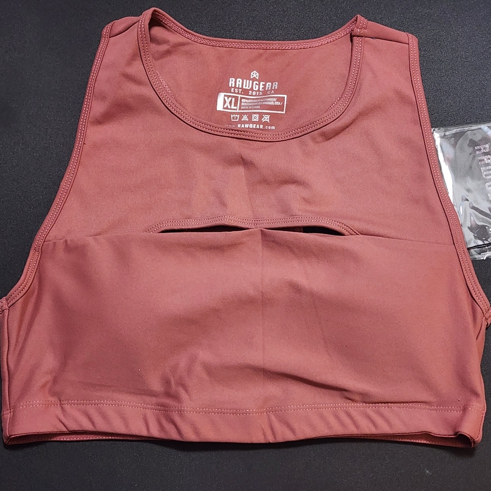 NWT RAW GEAR ACTIVE WOMEN CUT OUT SPORTS BRA